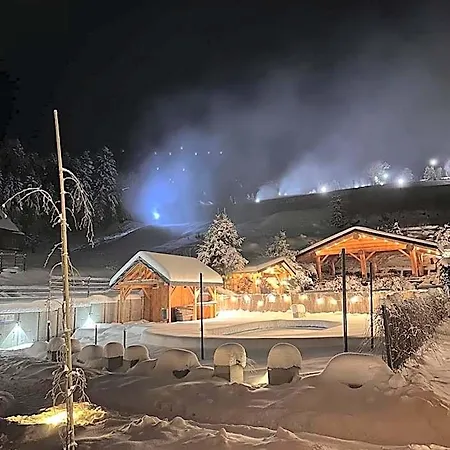 Narciarska 2 4*